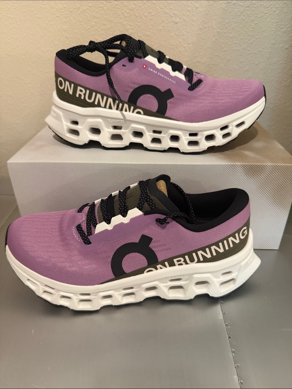 On Cloudmonster 3 Sakura Ivory Running Shoes Women's 9.5 EU 41 Athletic Sneakers